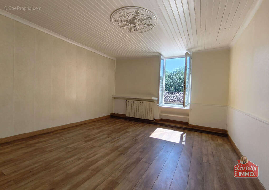 Maison à COGNAC