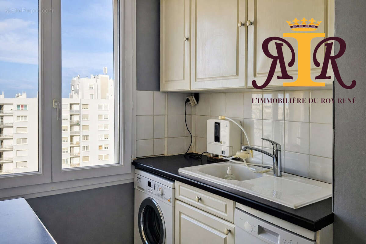 Appartement à MARSEILLE-8E