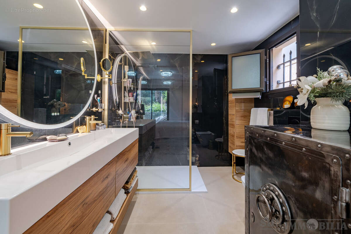 Appartement 94 m² à Cannes  - photo 8