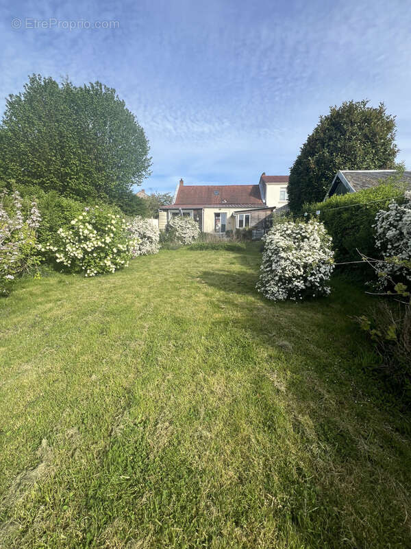 Maison à VILLERS-BRETONNEUX