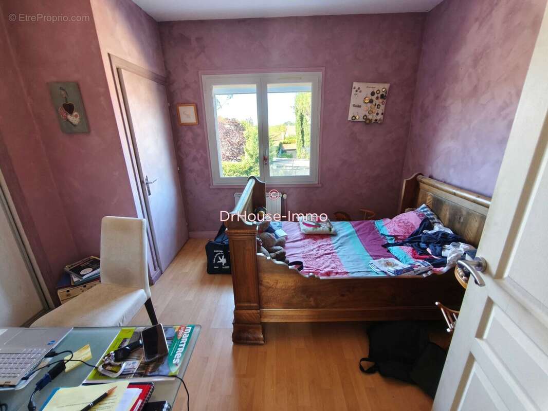 Maison 175 m² à Les Martres-De-Veyre  - photo 16