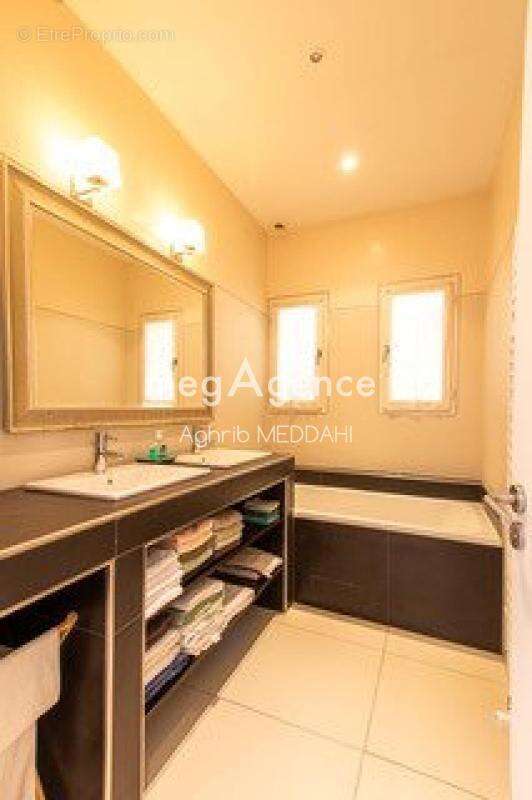 Maison à SAINT-GEORGES-DE-DIDONNE