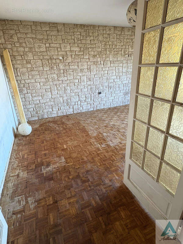 Appartement à MARSEILLE-11E