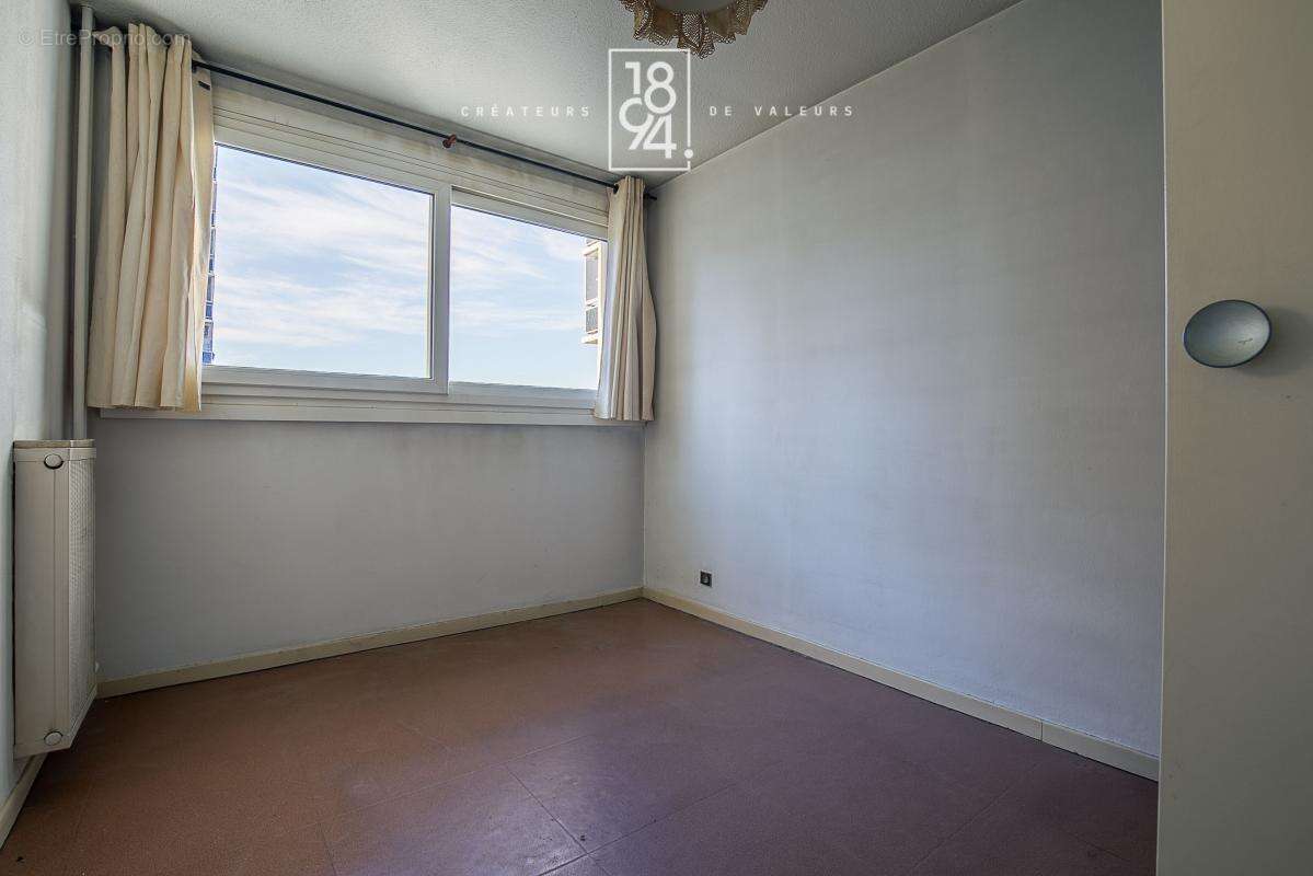 A Vendre I Marseille Saint Tronc I Appartement I T4 I Terrasse I Cave - photo 13