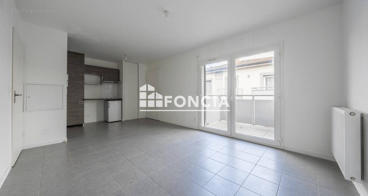Appartement à YVRAC