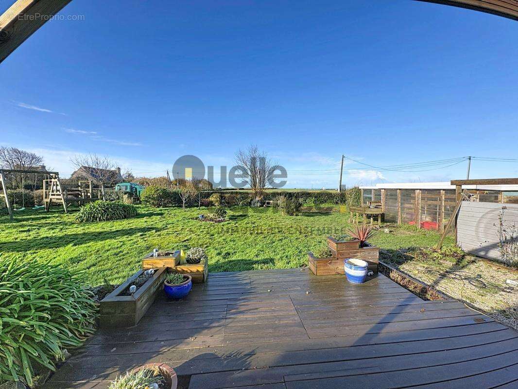 Maison à PLOUGUERNEAU