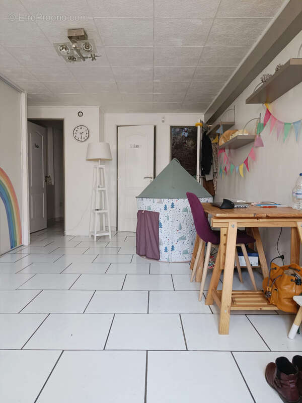 Maison à SAINT-LAURENT-DE-LA-SALANQUE