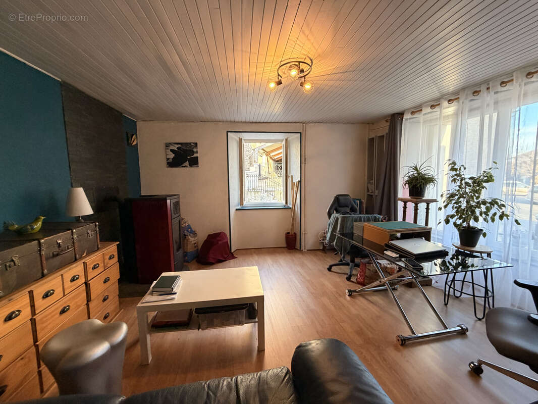 Maison à NEUVEGLISE