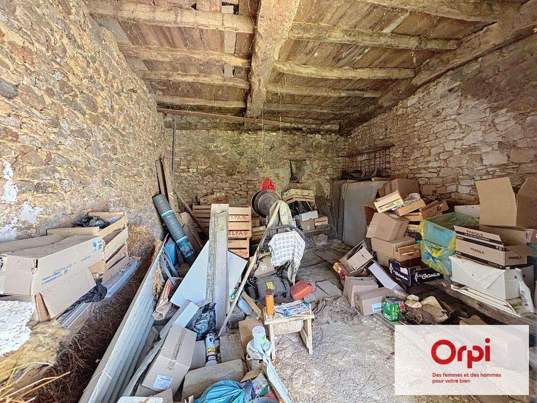 Maison à TERRASSON-LAVILLEDIEU