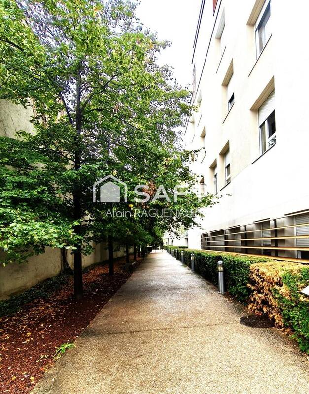 Photo 1 - Appartement à LYON-8E