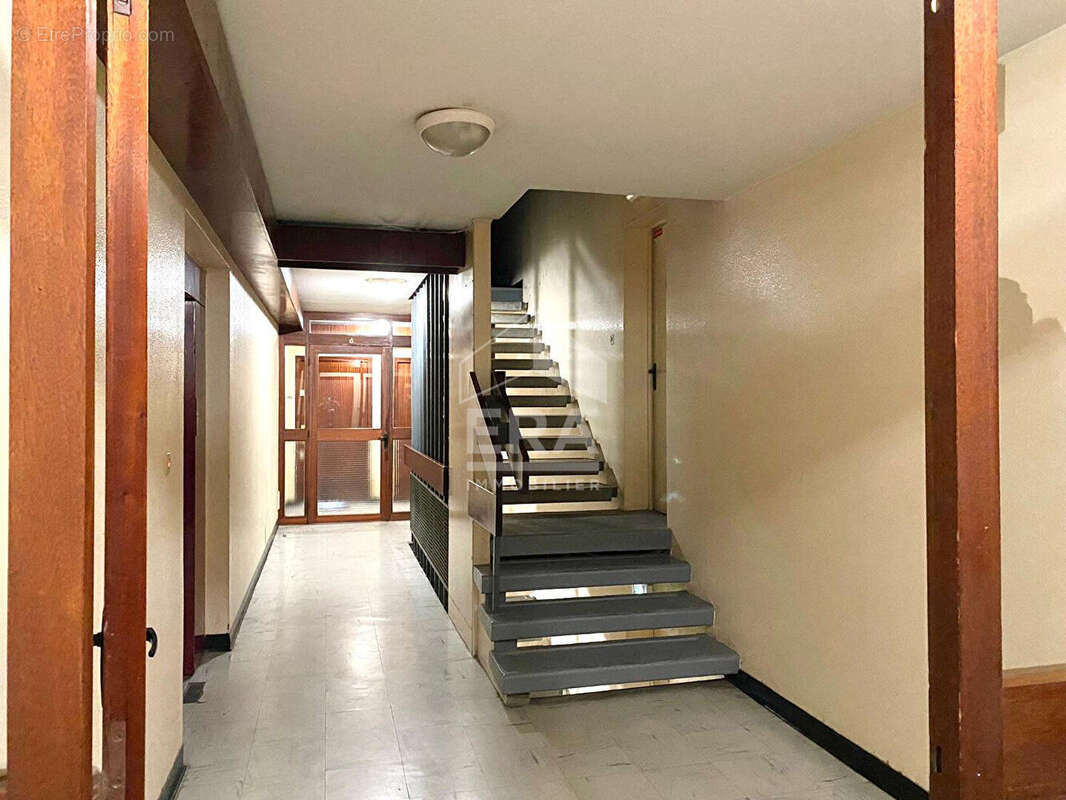 Appartement à SAINT-ETIENNE-DU-ROUVRAY