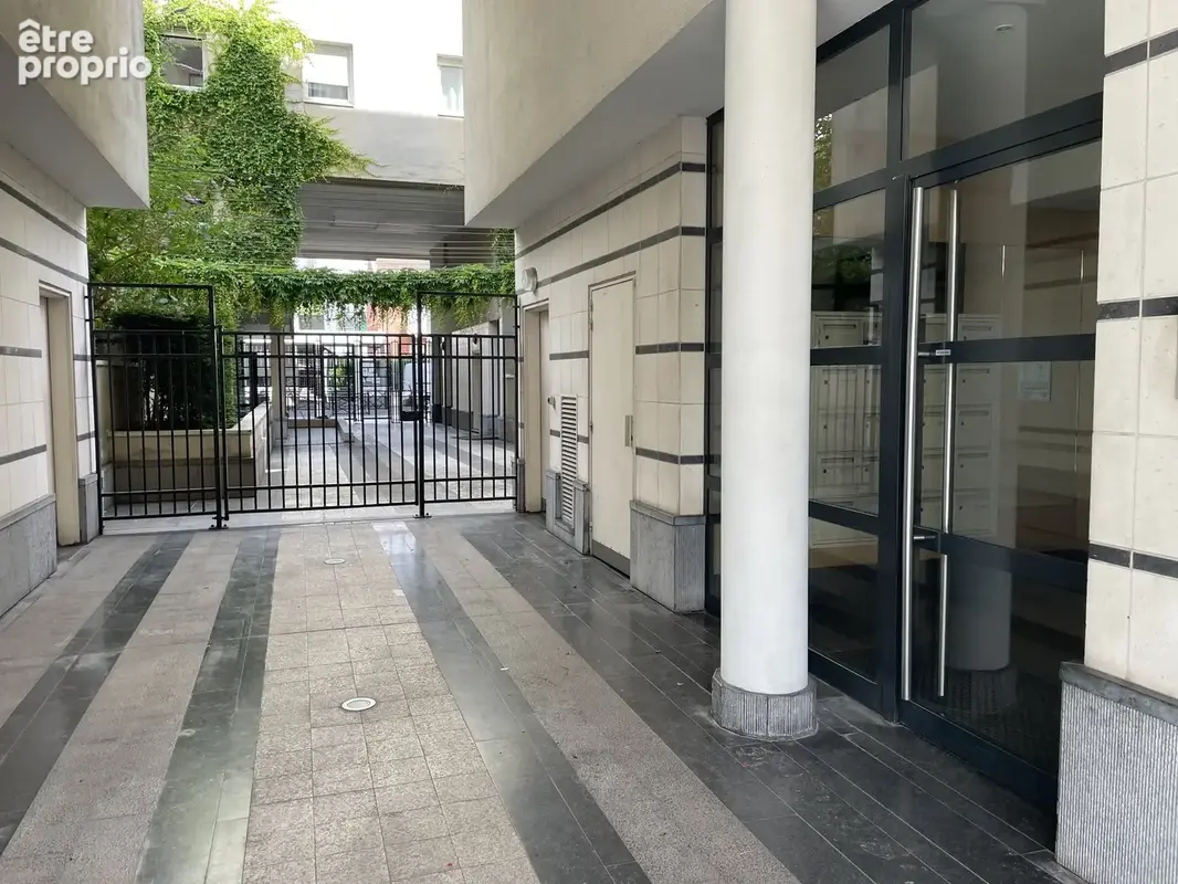 CLICHY - Grand Studio - Mairie de Clichy - photo 9