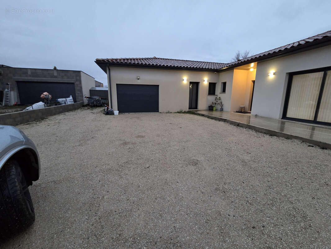 Maison à VERNOSC-LES-ANNONAY