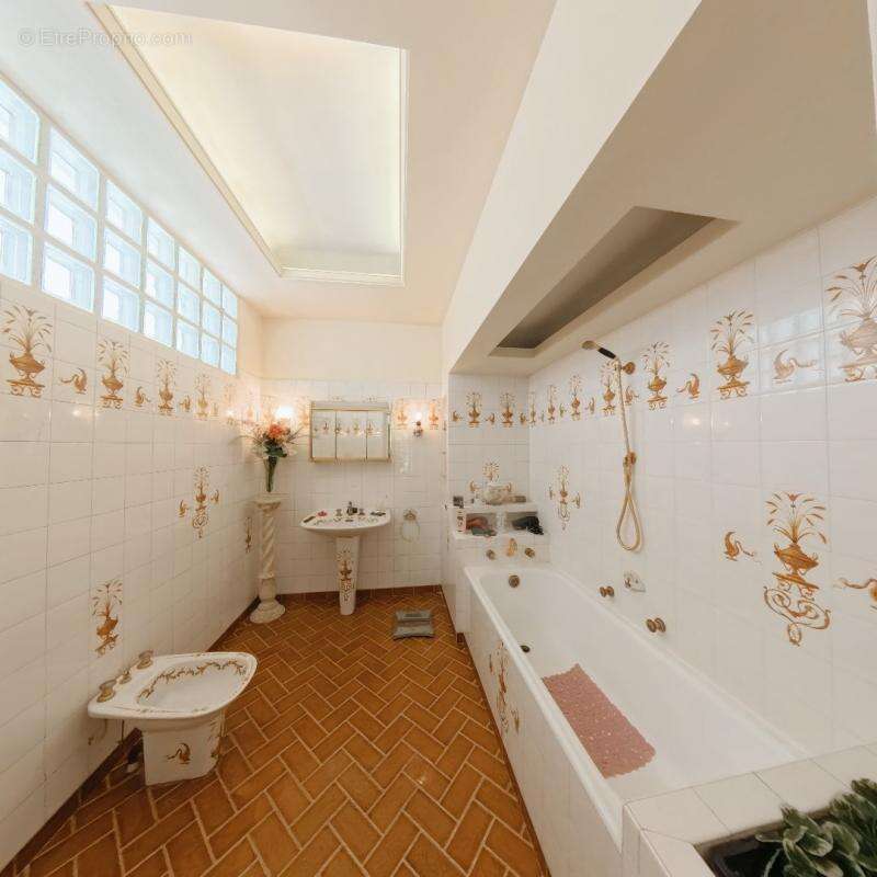 Maison à NOGENT-SUR-MARNE