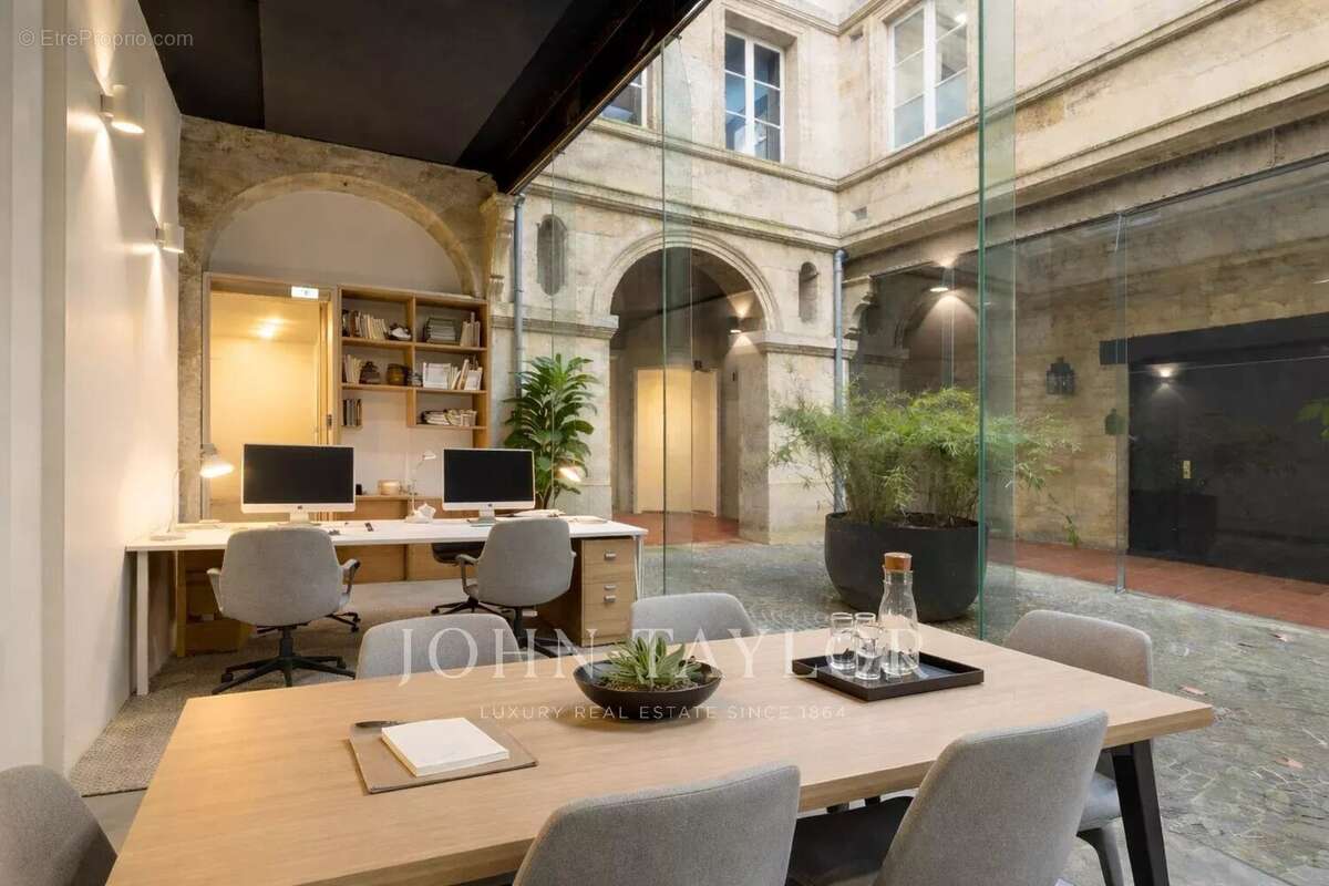 Commerce à BORDEAUX