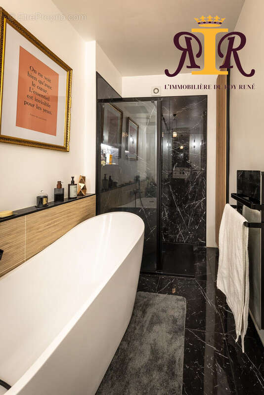Appartement à MARSEILLE-8E