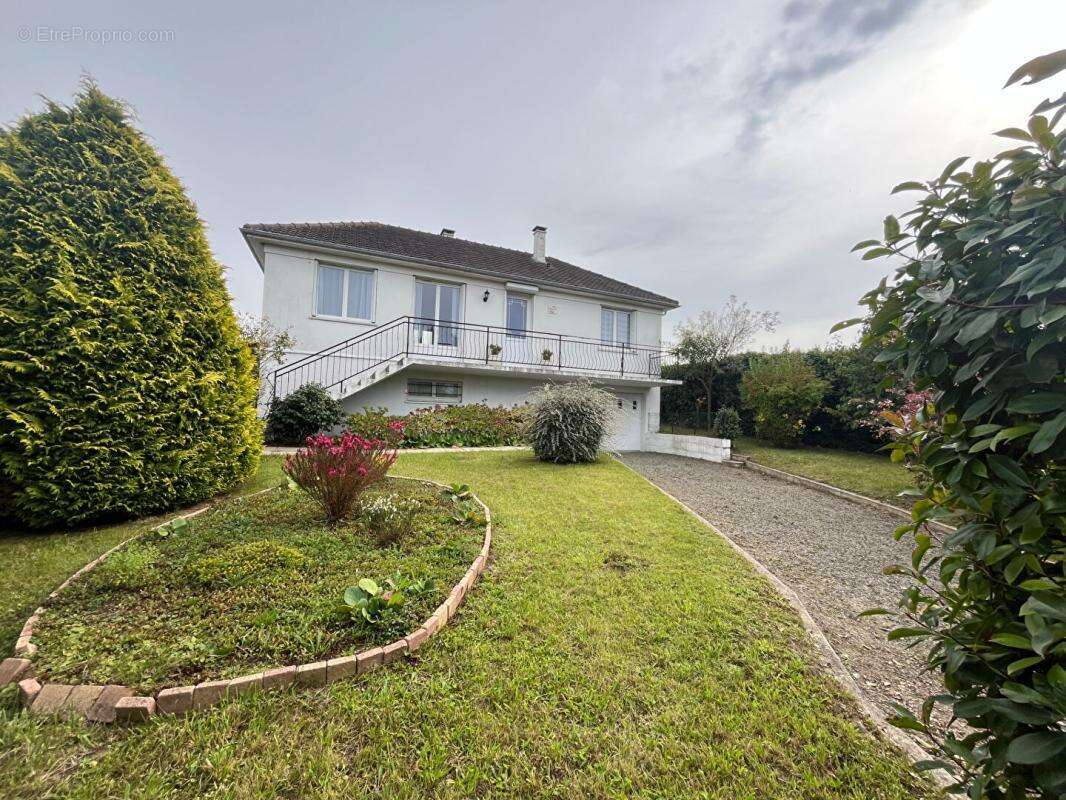 Maison à SAINT-PAIR-SUR-MER