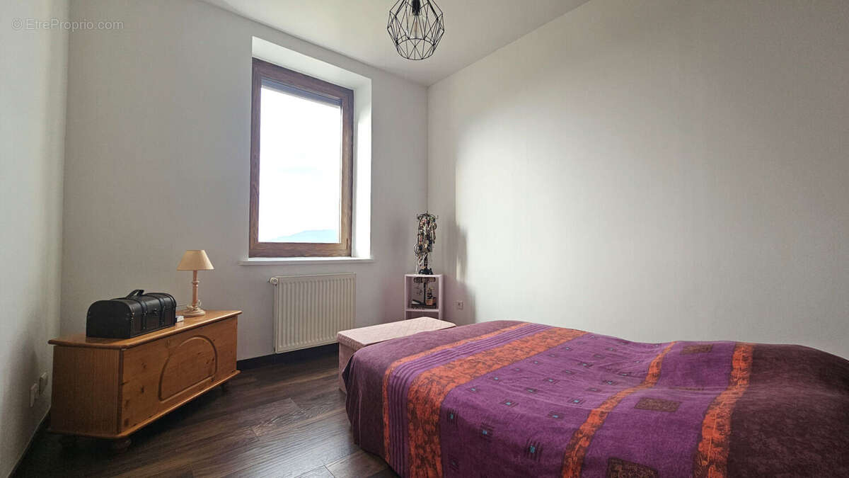 Maison à CHAMPAGNEUX