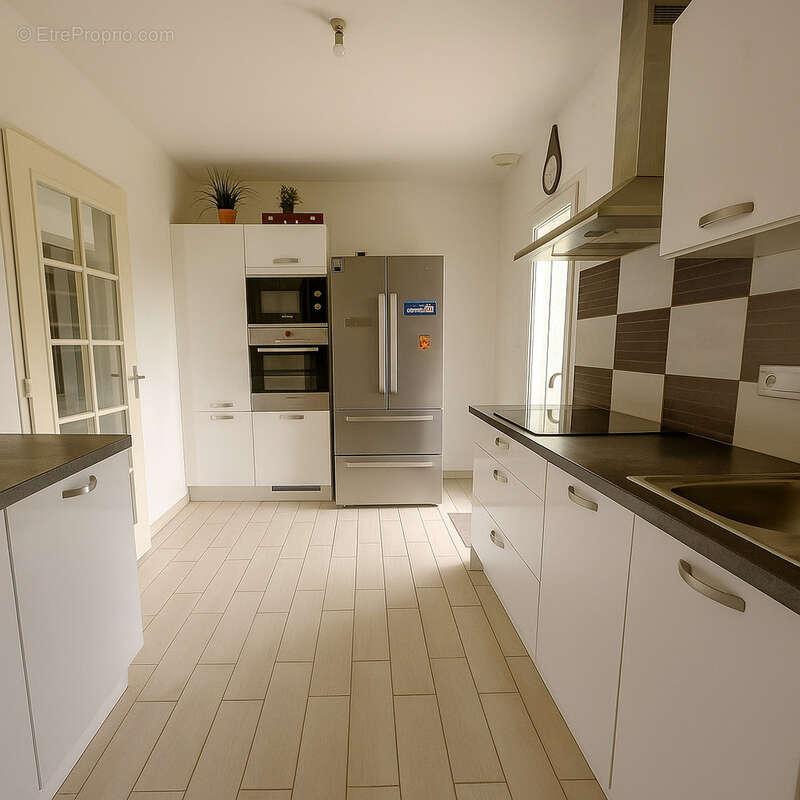 Maison à SAINT-GENIS-POUILLY