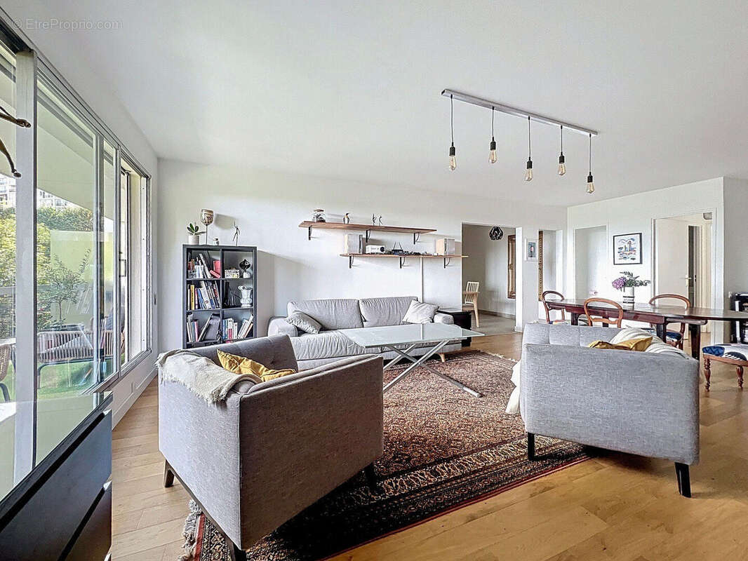 Appartement à SURESNES