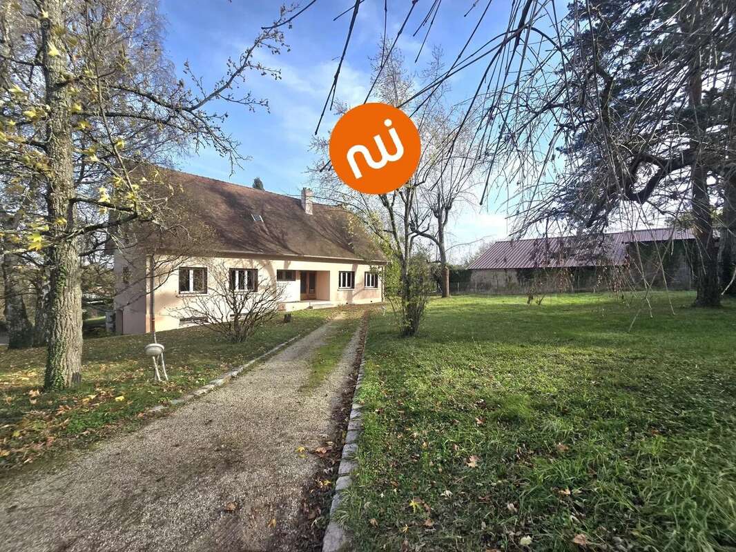 Maison à TASSIN-LA-DEMI-LUNE