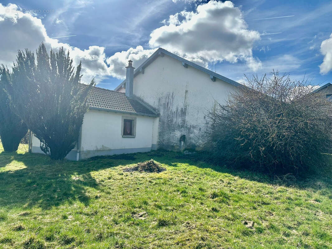 Maison à BEULOTTE-SAINT-LAURENT