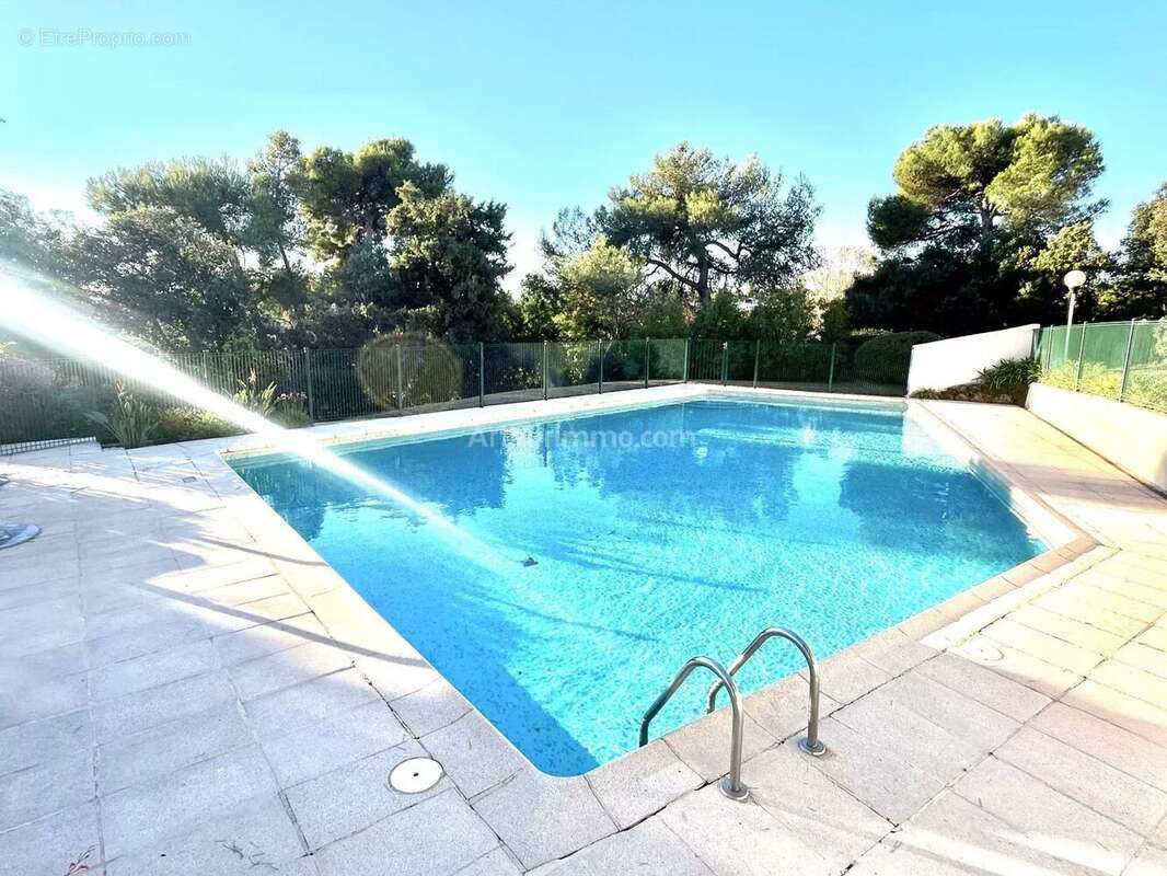 Appartement à VILLENEUVE-LOUBET