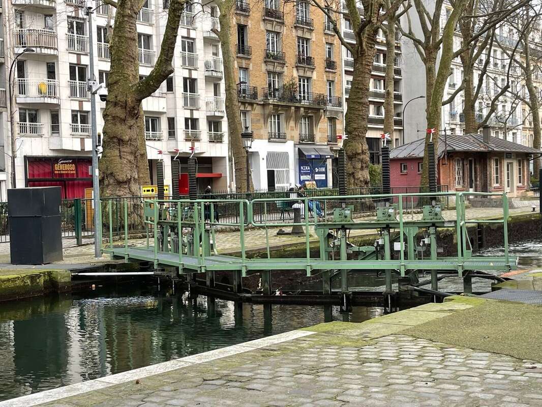 Autre à PARIS-10E