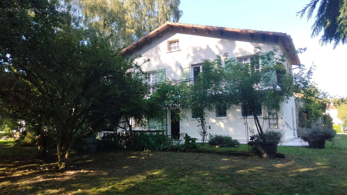 30 SEPT - OVERVIEW - Maison à ALLOUE