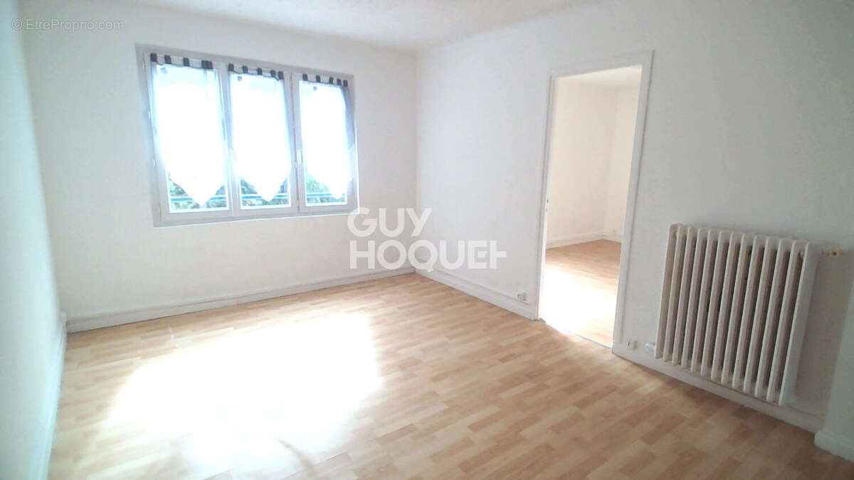 Appartement à CLICHY-SOUS-BOIS