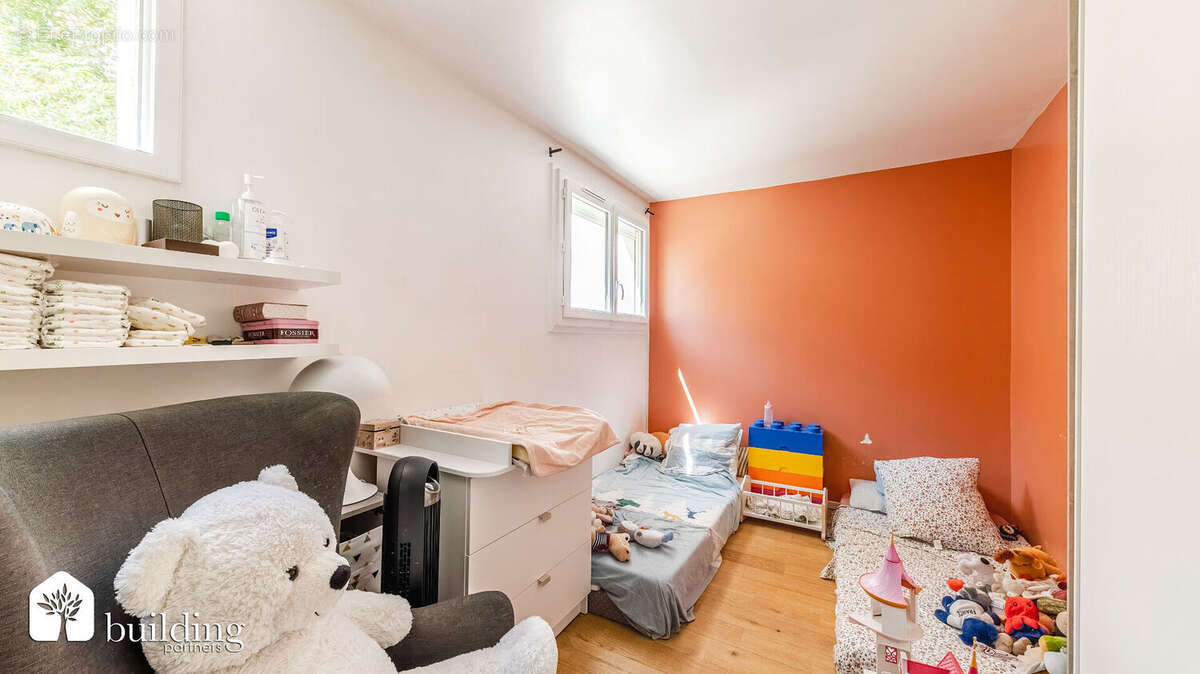 Porte de Saint Ouen Paris 18ème - Appartement 3 pièces 66 m² - photo 8