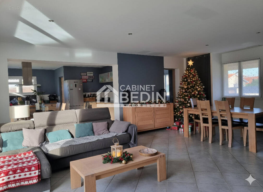 Maison à LE HAILLAN