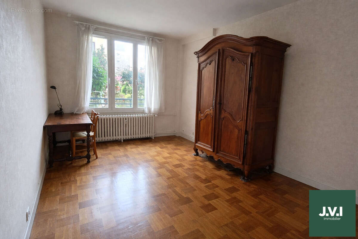 Appartement à ENGHIEN-LES-BAINS