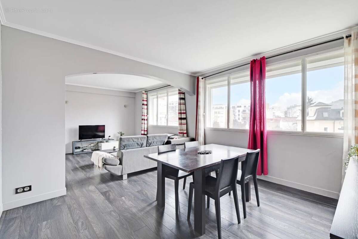 Appartement à COLOMBES