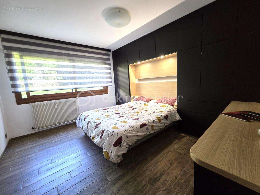 T4 115 m² avec Terrasse et Garage Centre ville Voiron - photo 5