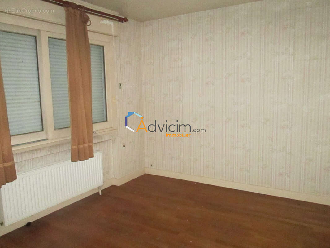 Maison à LUXEUIL-LES-BAINS