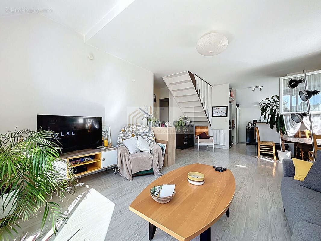 Appartement à AMBON