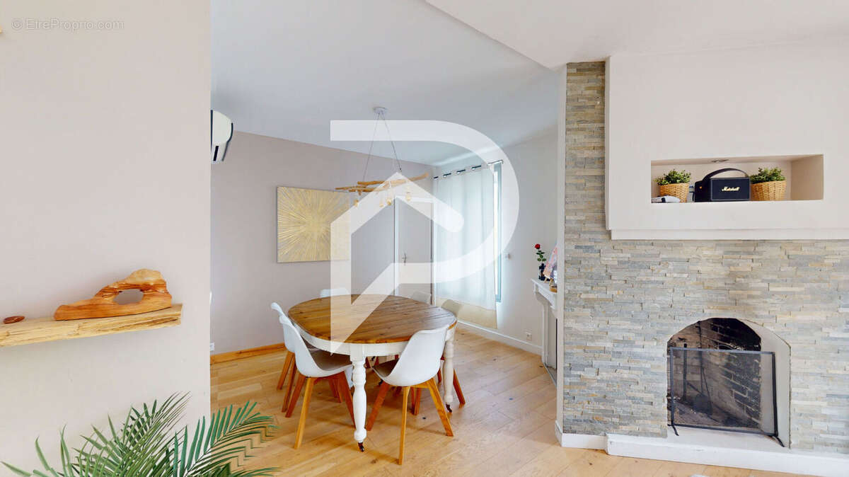 Maison à HARDRICOURT