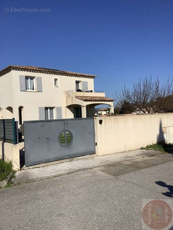 Maison à UZES
