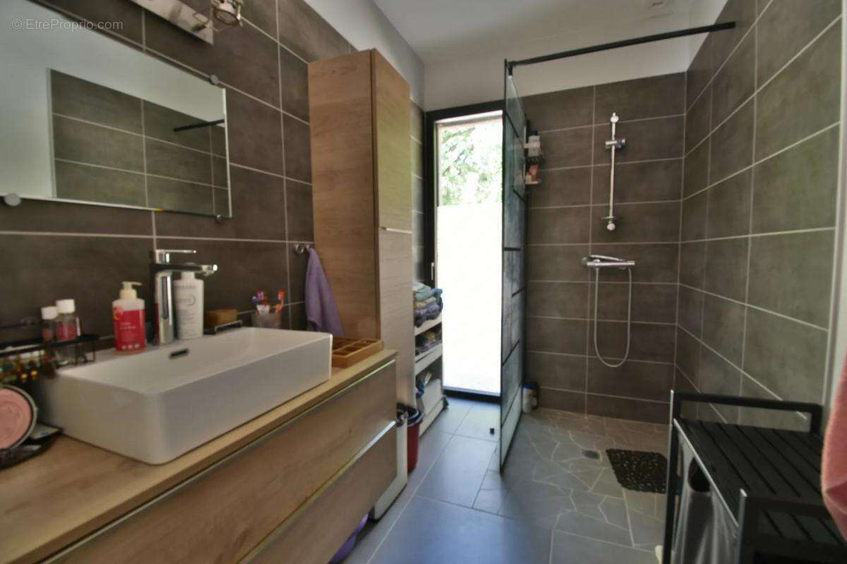 Maison à MAS-DE-LONDRES