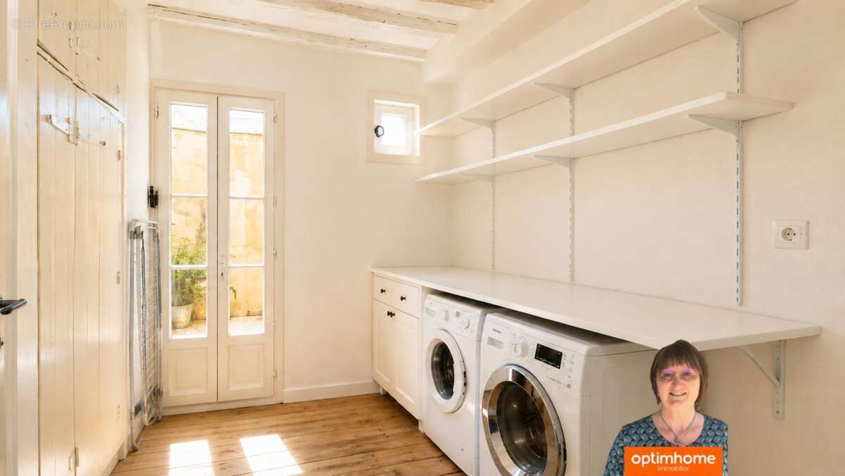 A vendre Aigues-Mortes (Gard)  - Maison intra-muros 4 chambres avec sanitaires privatifs avec patio - photo 12