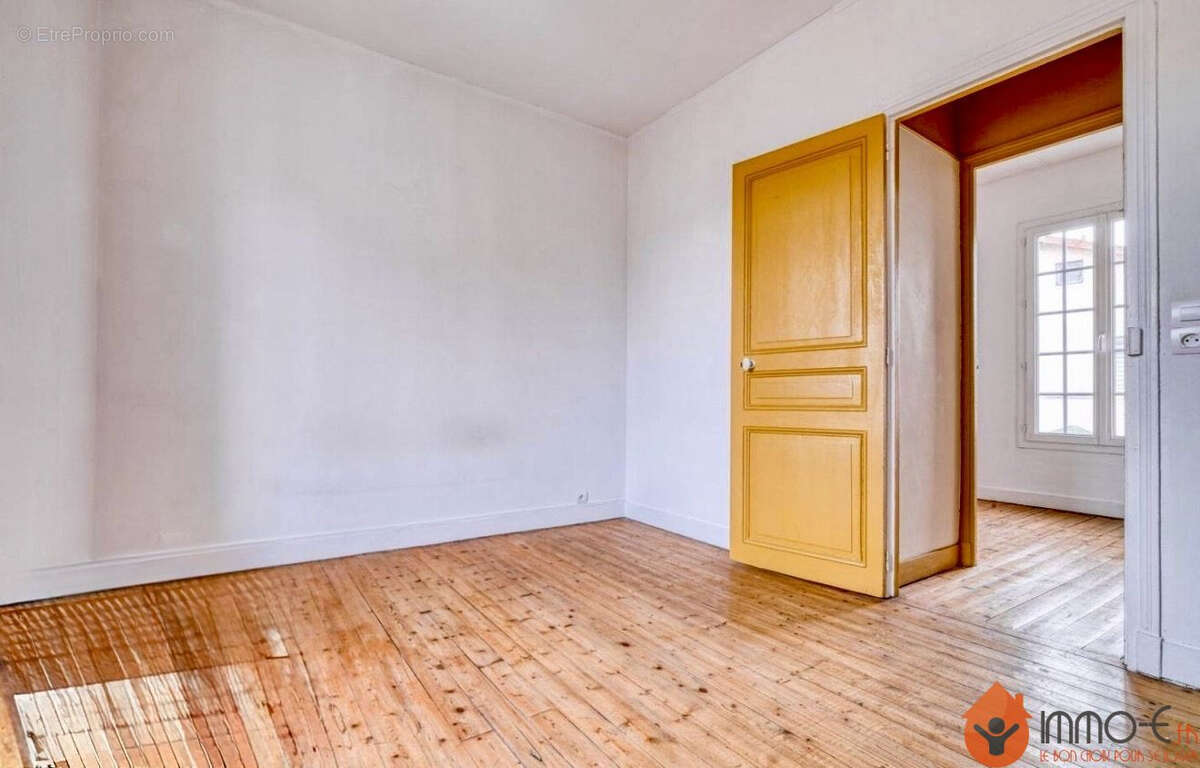 Maison à COUPVRAY