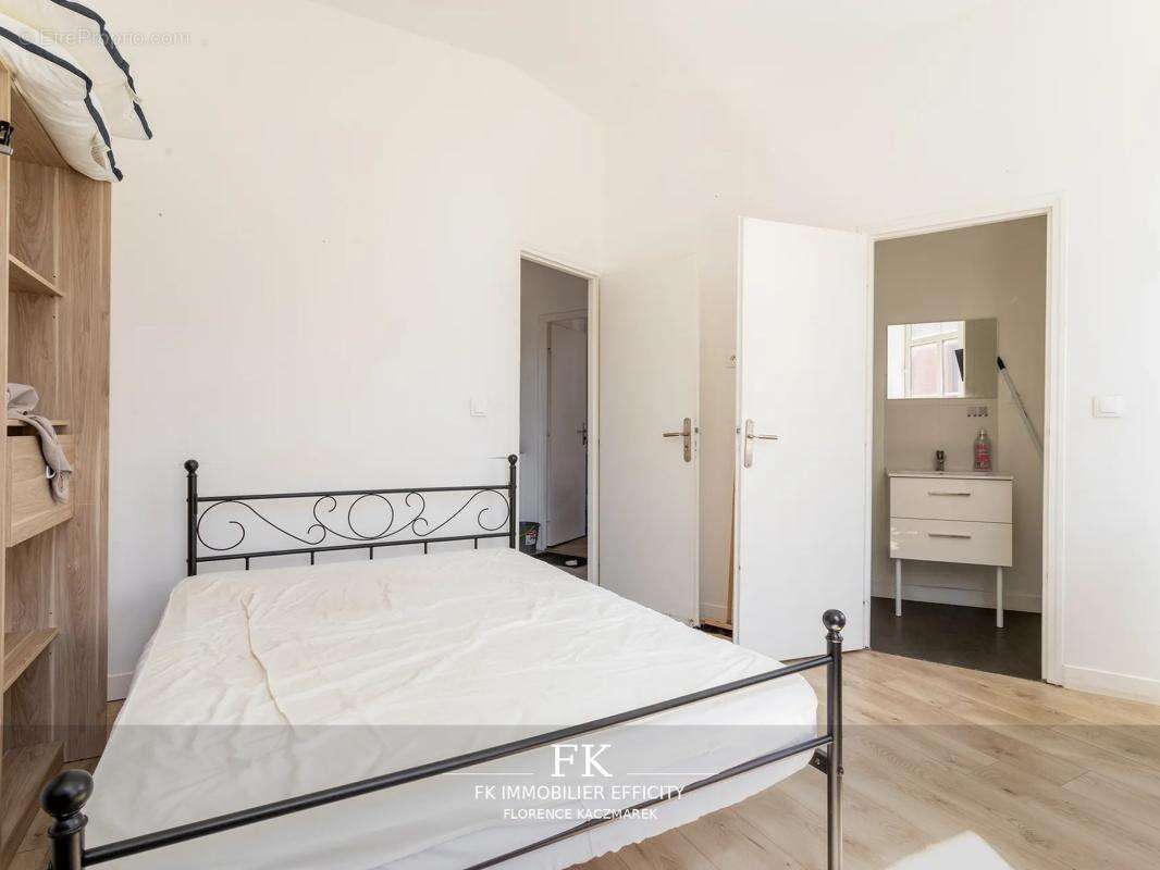 Maison 125 m² à Roubaix  - photo 6
