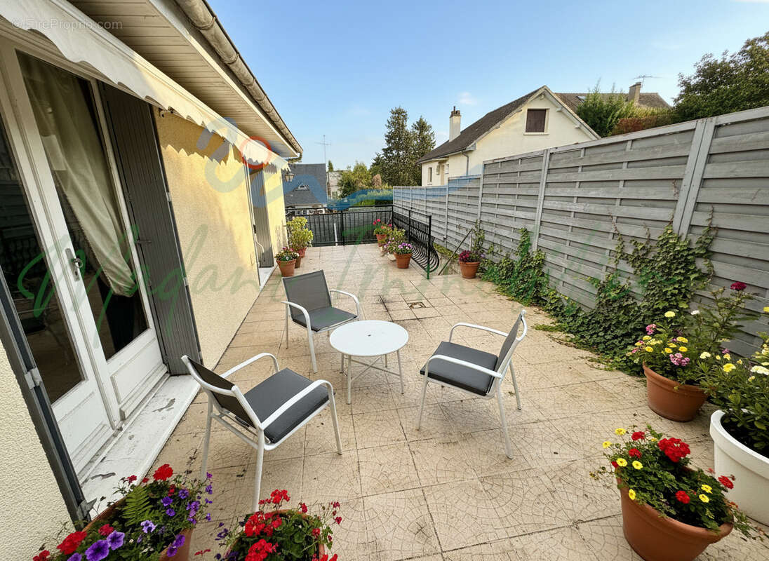 Maison à BONNIERES-SUR-SEINE