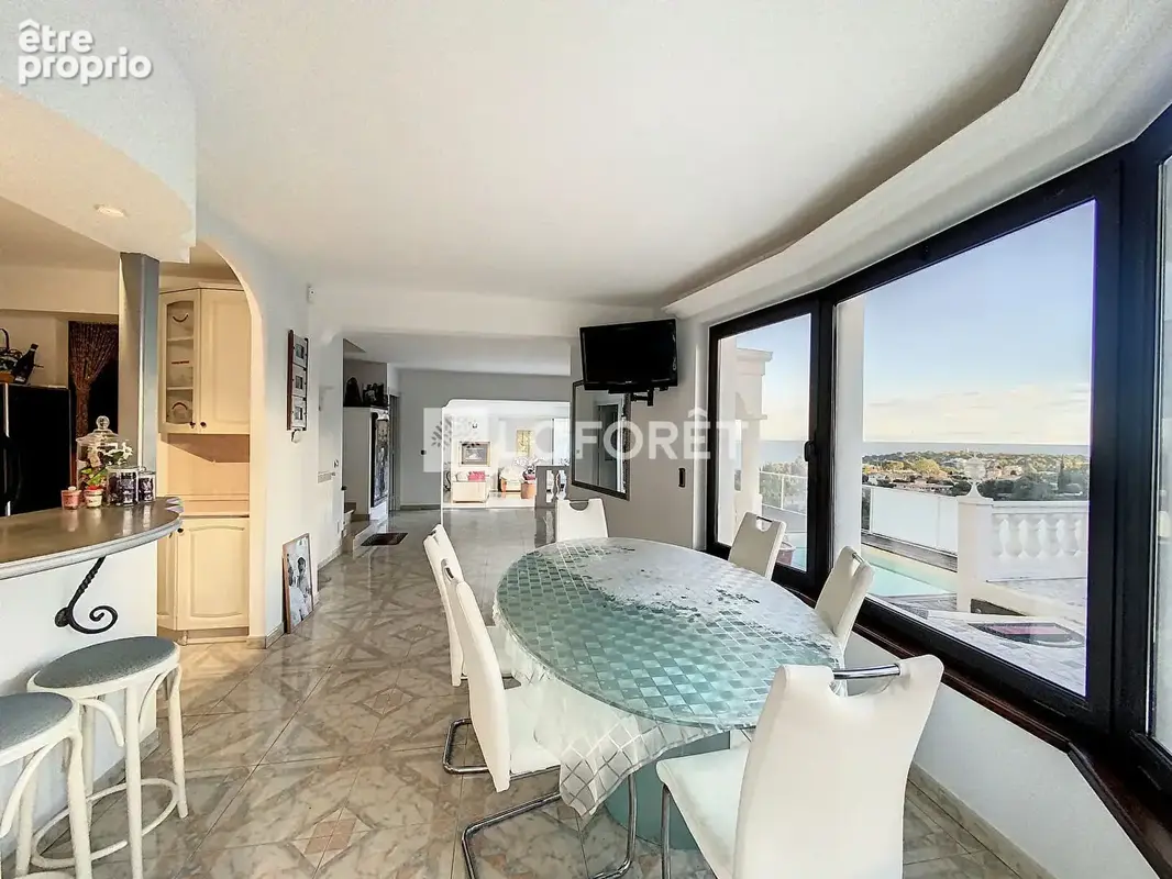 Superbe ! Splendide villa  avec vue mer  de toutes les pièces, piscine et large terrasse - photo 6