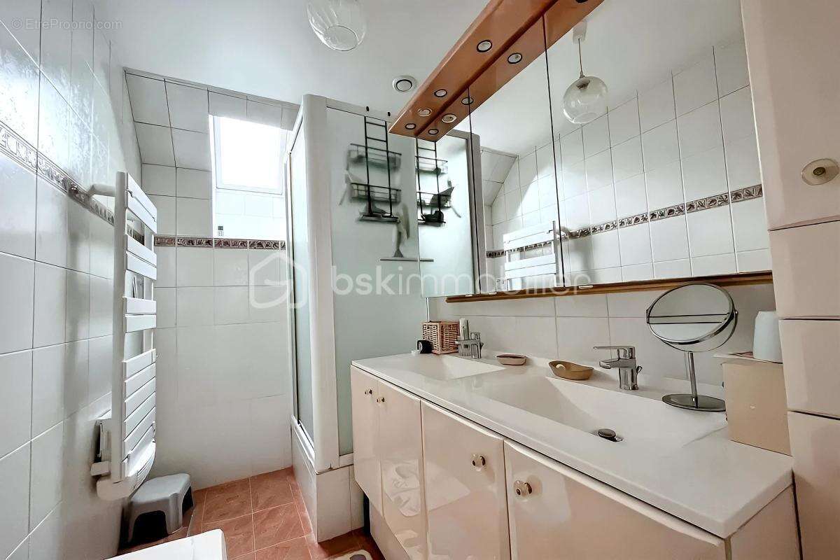 LES CLAYES - Maison de 4 chambres dans le Parc de Diane - photo 11