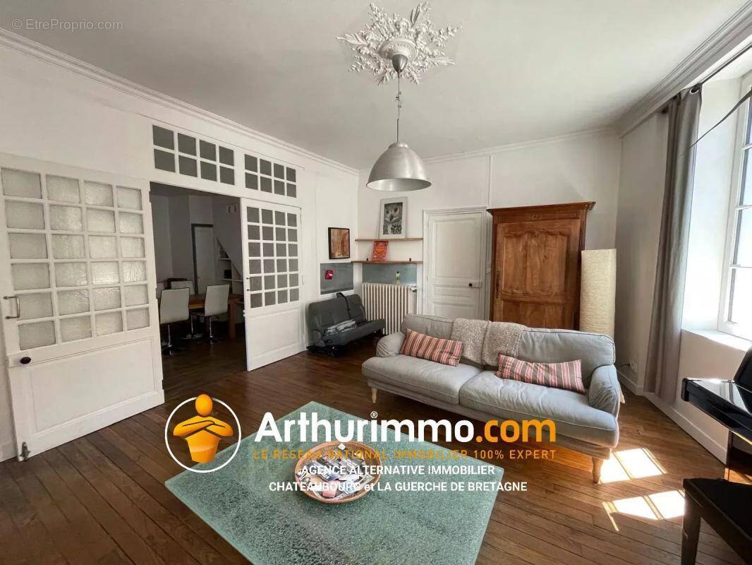 Maison à LA GUERCHE-DE-BRETAGNE