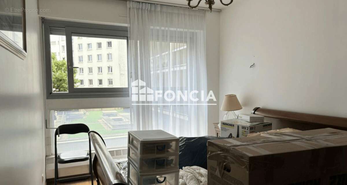 Appartement à PARIS-12E