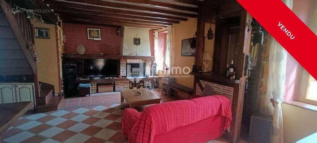 Maison à BOUCHY-SAINT-GENEST