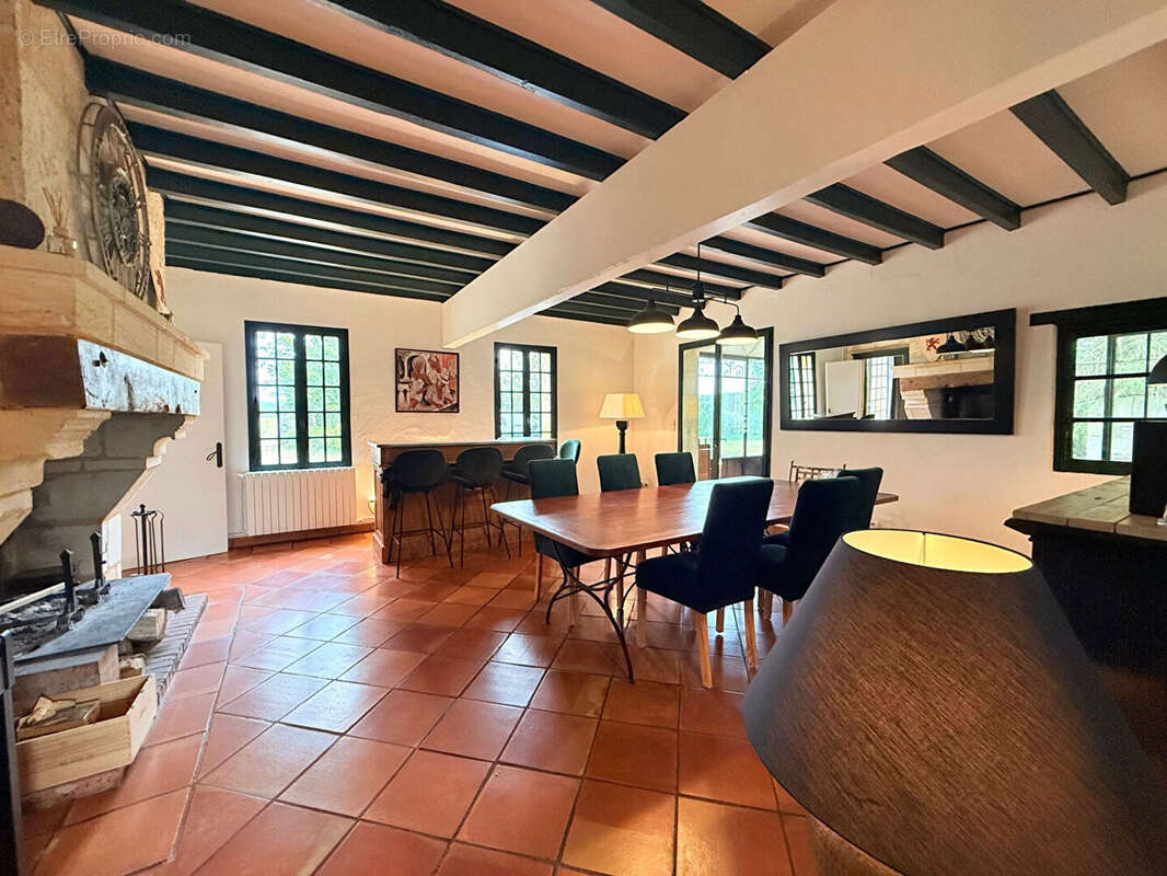 Maison à FRONSAC